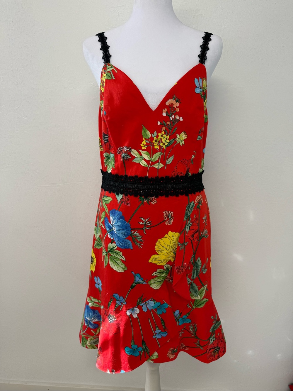 Alice + Olivia Kirby Red Floral Slip Dress with Black Lace Waist